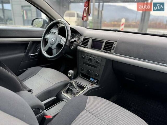 Синий Опель Вектра, объемом двигателя 1.9 л и пробегом 310 тыс. км за 2999 $, фото 14 на Automoto.ua