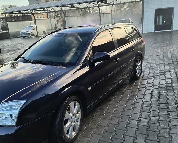 Синий Опель Вектра, объемом двигателя 2.2 л и пробегом 348 тыс. км за 4200 $, фото 2 на Automoto.ua