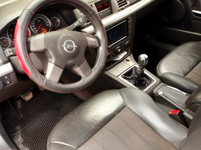 Синій Опель Вектра, об'ємом двигуна 2 л та пробігом 420 тис. км за 4800 $, фото 1 на Automoto.ua