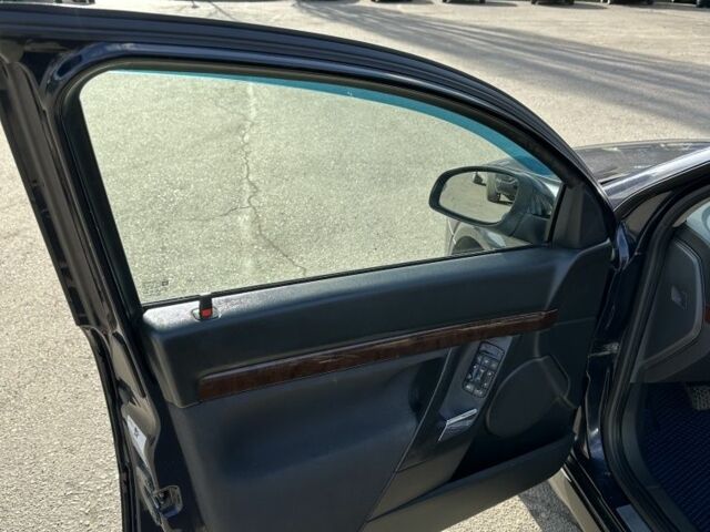 Синий Опель Вектра, объемом двигателя 1.9 л и пробегом 367 тыс. км за 3200 $, фото 10 на Automoto.ua