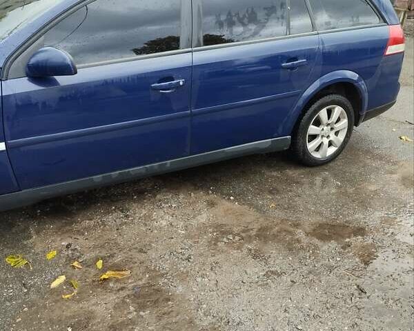 Синий Опель Вектра, объемом двигателя 2 л и пробегом 420 тыс. км за 4700 $, фото 3 на Automoto.ua