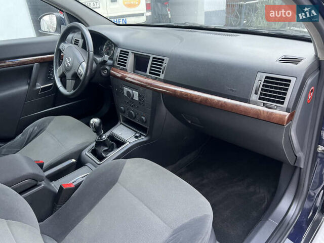 Синій Опель Вектра, об'ємом двигуна 1.91 л та пробігом 395 тис. км за 3800 $, фото 59 на Automoto.ua