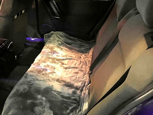 Синій Опель Вектра, об'ємом двигуна 1.9 л та пробігом 428 тис. км за 3499 $, фото 5 на Automoto.ua