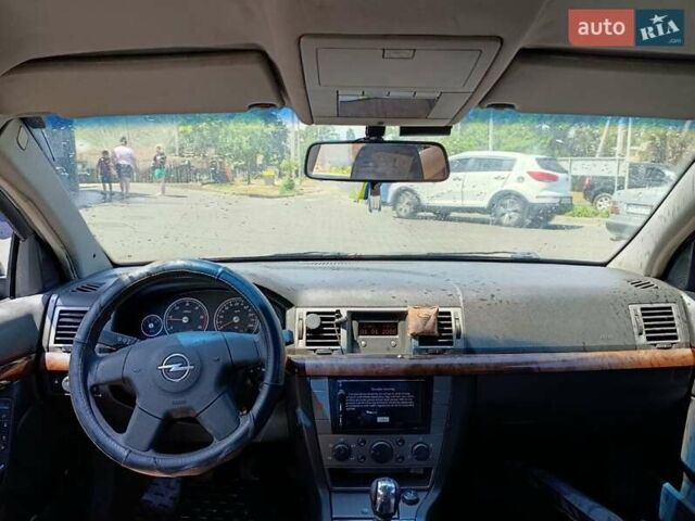 Синий Опель Вектра, объемом двигателя 2.02 л и пробегом 315 тыс. км за 4400 $, фото 9 на Automoto.ua