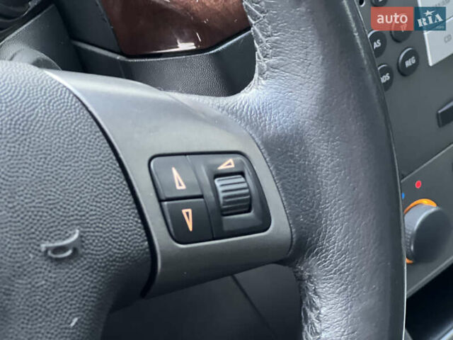 Синій Опель Вектра, об'ємом двигуна 1.91 л та пробігом 395 тис. км за 3800 $, фото 65 на Automoto.ua