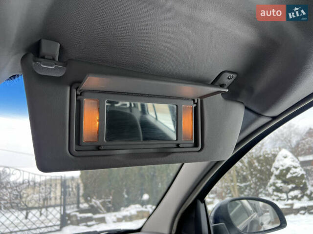 Синій Опель Вектра, об'ємом двигуна 1.91 л та пробігом 395 тис. км за 3800 $, фото 21 на Automoto.ua