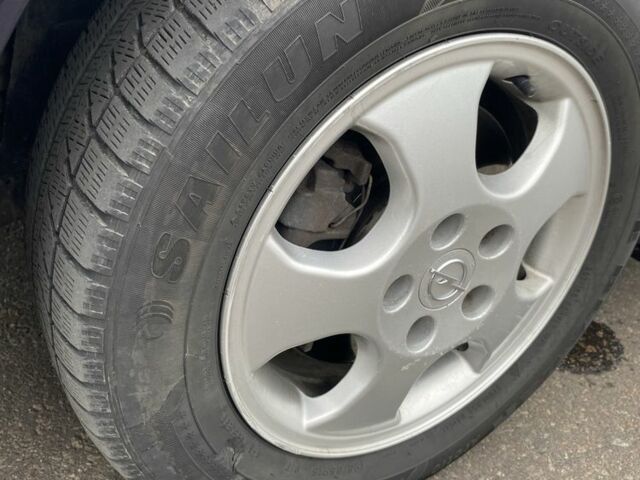 Синий Опель Вектра, объемом двигателя 1.9 л и пробегом 217 тыс. км за 4900 $, фото 8 на Automoto.ua