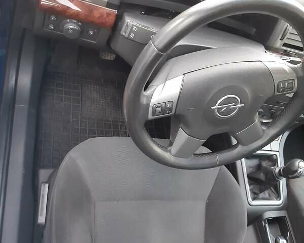 Синій Опель Вектра, об'ємом двигуна 2.2 л та пробігом 250 тис. км за 4500 $, фото 3 на Automoto.ua