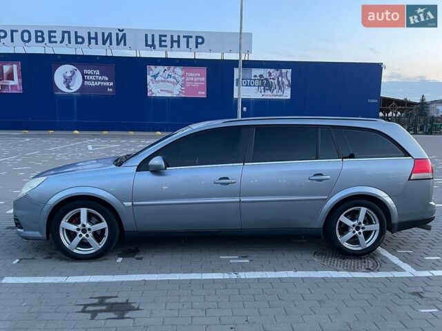 Синий Опель Вектра, объемом двигателя 1.9 л и пробегом 431 тыс. км за 4400 $, фото 4 на Automoto.ua