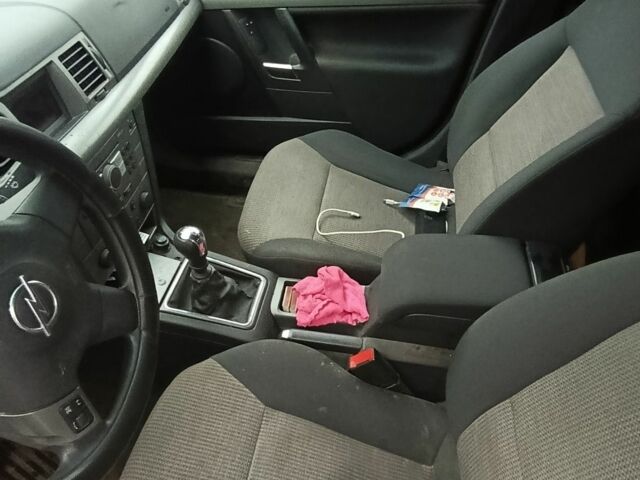 Синій Опель Вектра, об'ємом двигуна 0 л та пробігом 238 тис. км за 3200 $, фото 4 на Automoto.ua