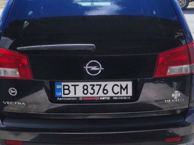 Синий Опель Вектра, объемом двигателя 1.9 л и пробегом 205 тыс. км за 5000 $, фото 2 на Automoto.ua