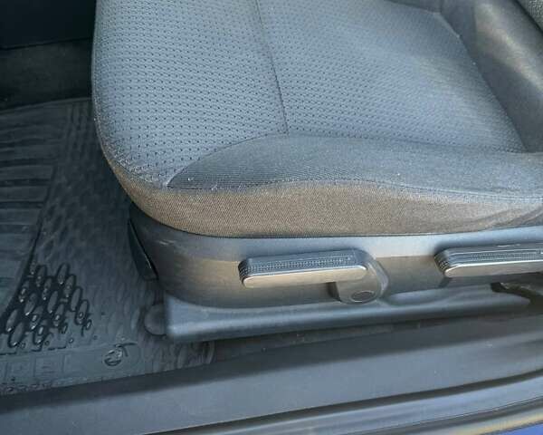 Синій Опель Вектра, об'ємом двигуна 1.9 л та пробігом 242 тис. км за 4700 $, фото 7 на Automoto.ua