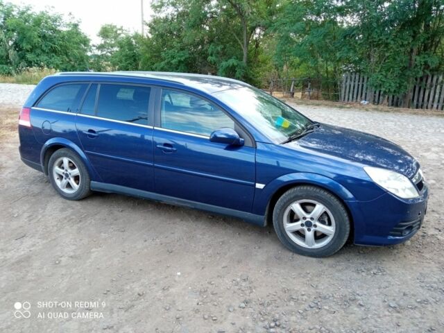 Синий Опель Вектра, объемом двигателя 1.9 л и пробегом 285 тыс. км за 5400 $, фото 7 на Automoto.ua