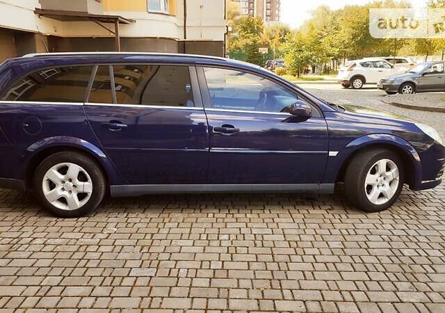 Синій Опель Вектра, об'ємом двигуна 2.2 л та пробігом 295 тис. км за 5200 $, фото 1 на Automoto.ua