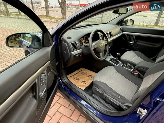 Синий Опель Вектра, объемом двигателя 1.91 л и пробегом 220 тыс. км за 4300 $, фото 23 на Automoto.ua