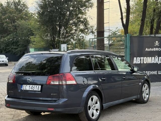Синій Опель Вектра, об'ємом двигуна 1.9 л та пробігом 270 тис. км за 2608 $, фото 3 на Automoto.ua