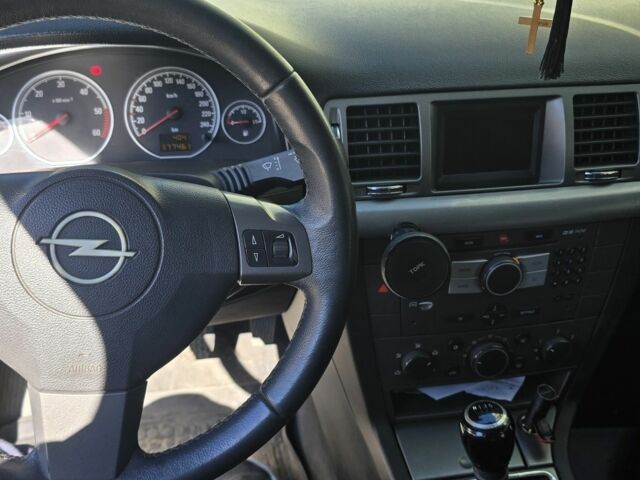 Синій Опель Вектра, об'ємом двигуна 1.9 л та пробігом 370 тис. км за 4200 $, фото 5 на Automoto.ua