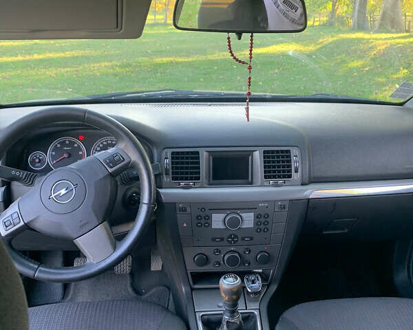 Синій Опель Вектра, об'ємом двигуна 1.91 л та пробігом 305 тис. км за 4700 $, фото 2 на Automoto.ua