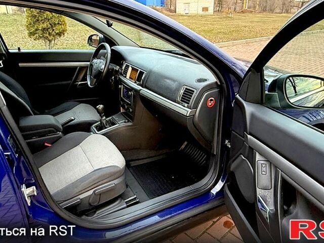 Синий Опель Вектра, объемом двигателя 1.9 л и пробегом 220 тыс. км за 4700 $, фото 8 на Automoto.ua