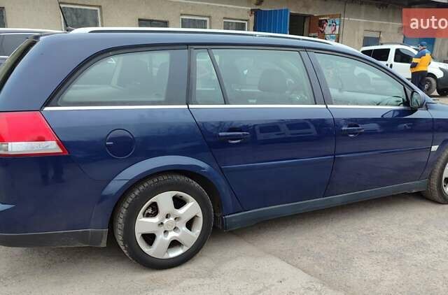 Синий Опель Вектра, объемом двигателя 2.2 л и пробегом 199 тыс. км за 3850 $, фото 12 на Automoto.ua