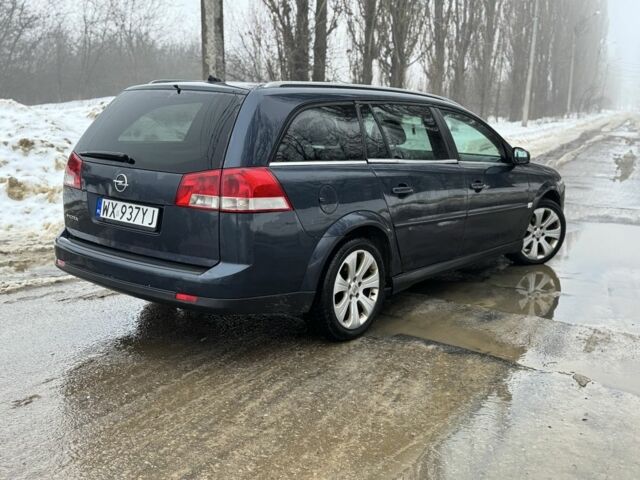 Синий Опель Вектра, объемом двигателя 1.9 л и пробегом 303 тыс. км за 2400 $, фото 2 на Automoto.ua