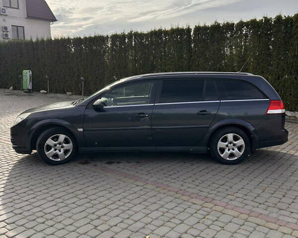 Синий Опель Вектра, объемом двигателя 1.9 л и пробегом 319 тыс. км за 5000 $, фото 3 на Automoto.ua