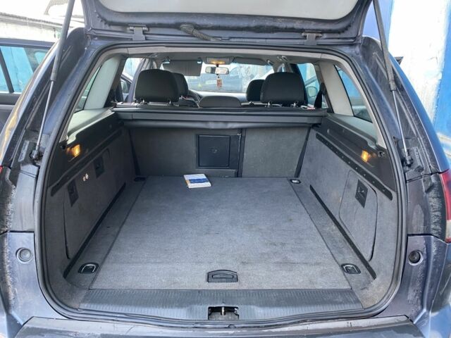 Синій Опель Вектра, об'ємом двигуна 1.9 л та пробігом 300 тис. км за 2250 $, фото 17 на Automoto.ua