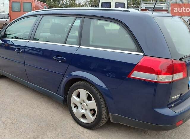 Синий Опель Вектра, объемом двигателя 2.2 л и пробегом 199 тыс. км за 3850 $, фото 2 на Automoto.ua