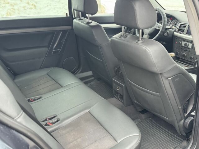 Синий Опель Вектра, объемом двигателя 1.9 л и пробегом 303 тыс. км за 2400 $, фото 7 на Automoto.ua