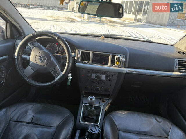 Синий Опель Вектра, объемом двигателя 1.91 л и пробегом 304 тыс. км за 4799 $, фото 9 на Automoto.ua