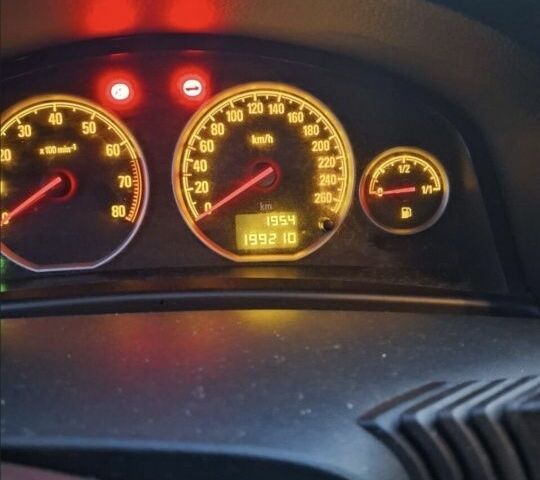 Синій Опель Вектра, об'ємом двигуна 2.2 л та пробігом 190 тис. км за 3900 $, фото 1 на Automoto.ua