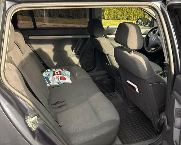 Синий Опель Вектра, объемом двигателя 1.9 л и пробегом 319 тыс. км за 5000 $, фото 15 на Automoto.ua