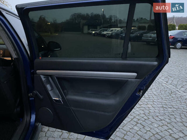 Синий Опель Вектра, объемом двигателя 1.9 л и пробегом 275 тыс. км за 5500 $, фото 14 на Automoto.ua