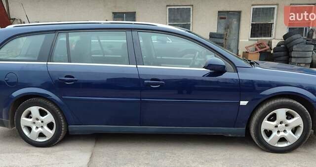 Синий Опель Вектра, объемом двигателя 2.2 л и пробегом 199 тыс. км за 3850 $, фото 7 на Automoto.ua