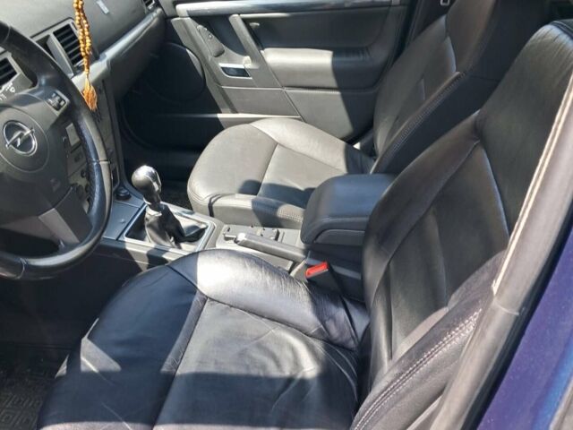 Синій Опель Вектра, об'ємом двигуна 1.9 л та пробігом 270 тис. км за 2650 $, фото 1 на Automoto.ua