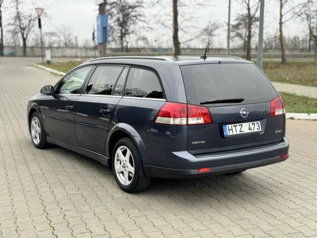 Синий Опель Вектра, объемом двигателя 1.9 л и пробегом 279 тыс. км за 2899 $, фото 1 на Automoto.ua