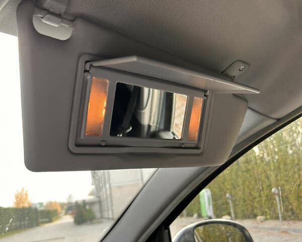 Синий Опель Вектра, объемом двигателя 1.9 л и пробегом 319 тыс. км за 5000 $, фото 20 на Automoto.ua