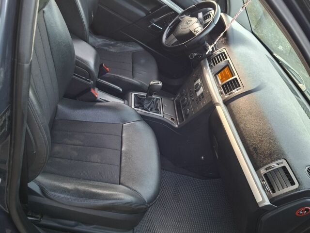 Синій Опель Вектра, об'ємом двигуна 1.9 л та пробігом 300 тис. км за 2750 $, фото 6 на Automoto.ua