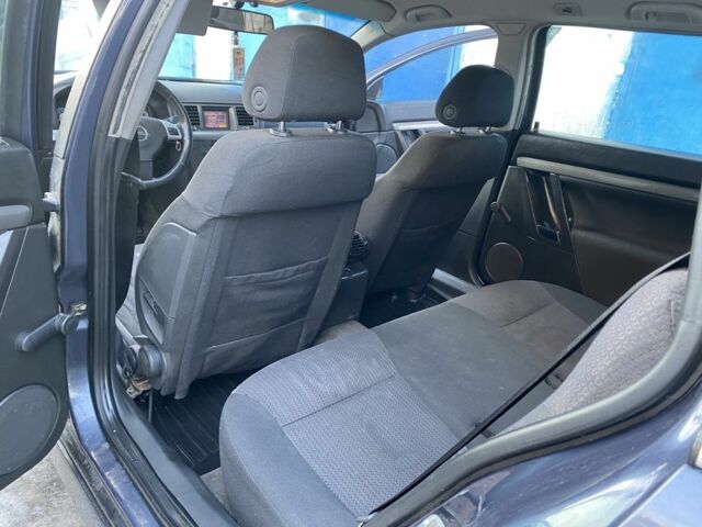 Синій Опель Вектра, об'ємом двигуна 1.9 л та пробігом 300 тис. км за 2250 $, фото 15 на Automoto.ua