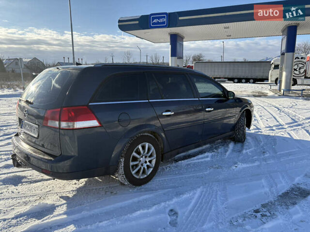 Синий Опель Вектра, объемом двигателя 1.91 л и пробегом 304 тыс. км за 4799 $, фото 3 на Automoto.ua