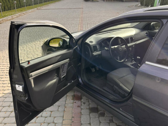 Синій Опель Вектра, об'ємом двигуна 1.9 л та пробігом 319 тис. км за 5300 $, фото 13 на Automoto.ua