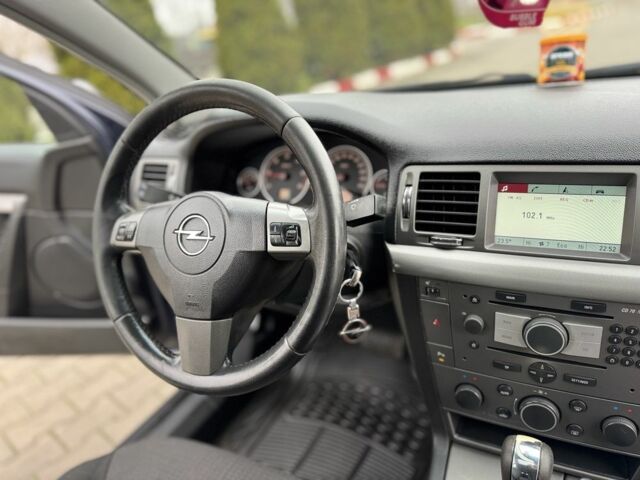 Синий Опель Вектра, объемом двигателя 1.9 л и пробегом 279 тыс. км за 2899 $, фото 2 на Automoto.ua