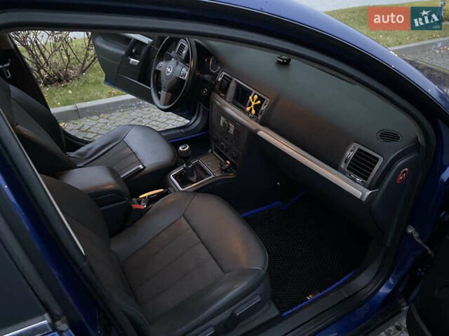 Синий Опель Вектра, объемом двигателя 1.9 л и пробегом 275 тыс. км за 5500 $, фото 13 на Automoto.ua