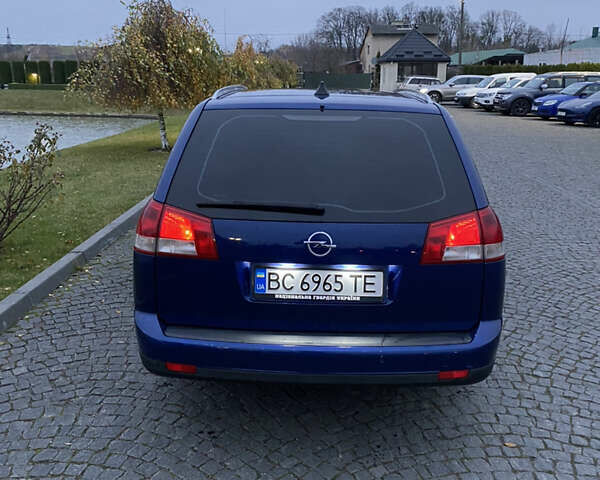 Синий Опель Вектра, объемом двигателя 1.9 л и пробегом 275 тыс. км за 5500 $, фото 1 на Automoto.ua