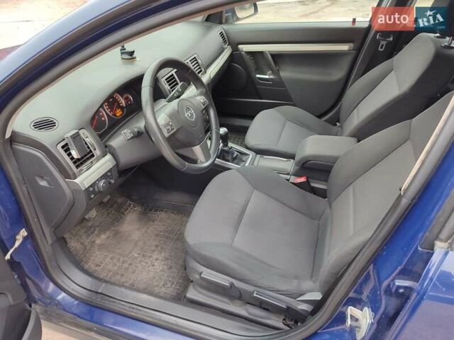Синий Опель Вектра, объемом двигателя 2.2 л и пробегом 199 тыс. км за 3850 $, фото 21 на Automoto.ua