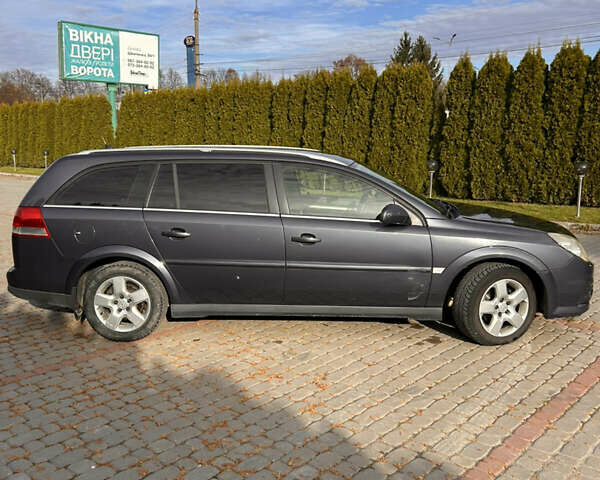 Синий Опель Вектра, объемом двигателя 1.9 л и пробегом 319 тыс. км за 5000 $, фото 8 на Automoto.ua