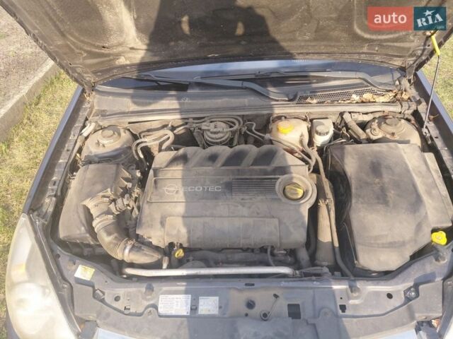 Синий Опель Вектра, объемом двигателя 1.9 л и пробегом 350 тыс. км за 3500 $, фото 2 на Automoto.ua