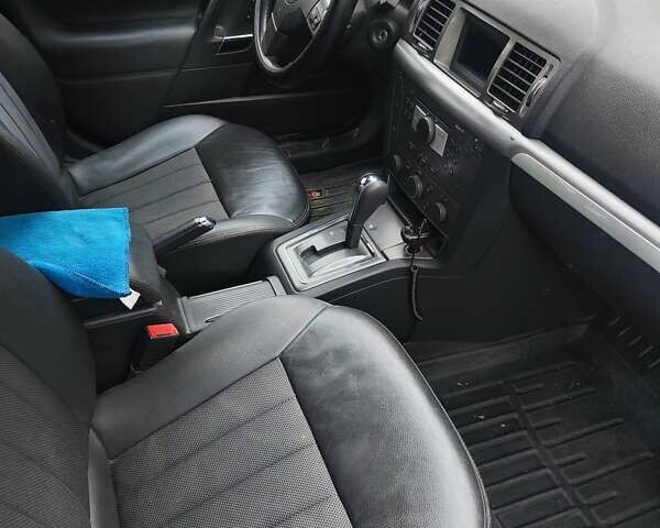 Опель Вектра 2008 у Измаиле на Automoto.ua Синій Опель Вектра, об'ємом двигуна 1.9 л та пробігом 270 тис. км за 6000 $, фото 9 на Automoto.ua