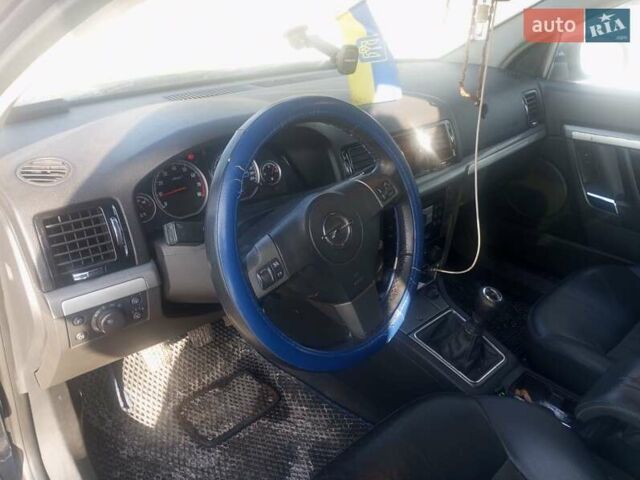 Синий Опель Вектра, объемом двигателя 1.8 л и пробегом 290 тыс. км за 5800 $, фото 1 на Automoto.ua