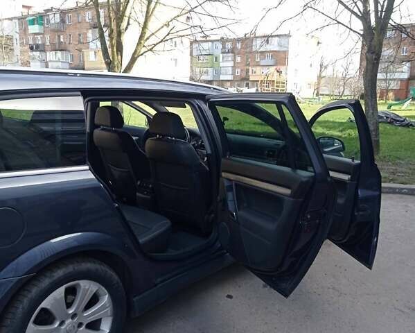 Синий Опель Вектра, объемом двигателя 1.91 л и пробегом 350 тыс. км за 5300 $, фото 2 на Automoto.ua